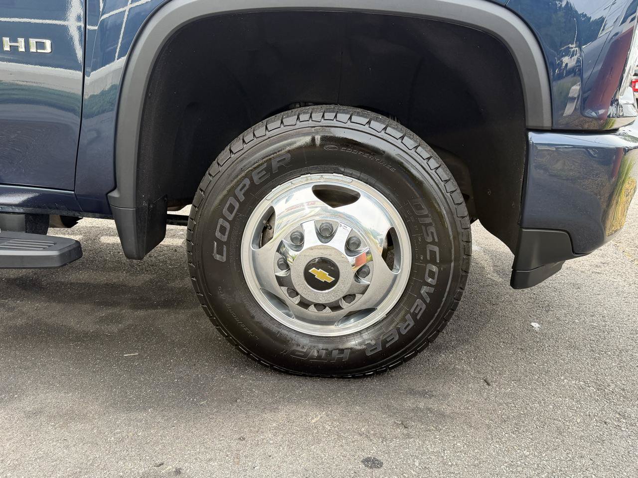 Used 2021 Chevrolet Silverado 3500 High Country w/ Snow Plow Prep/Camper Package AWD/4WD image 12