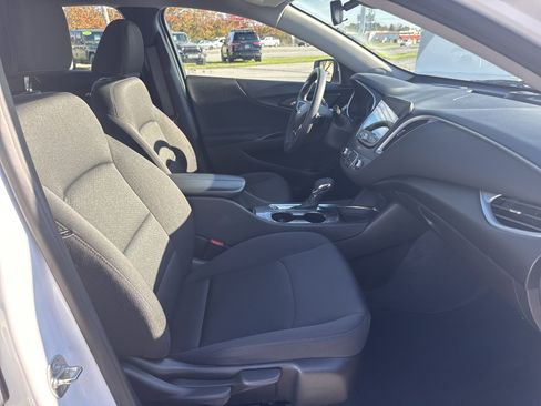 Used 2024 Chevrolet Malibu LT image 14