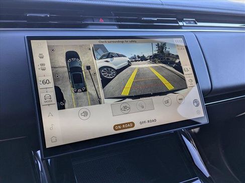 New 2025 Land Rover Range Rover Sport Dynamic SE image 13
