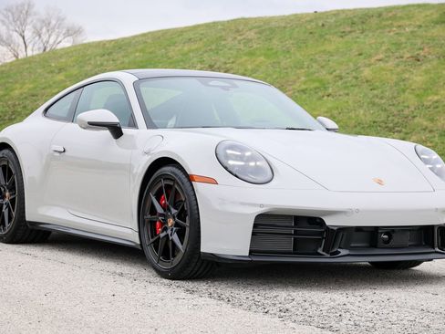 New 2026 Porsche 911 Carrera S image 16