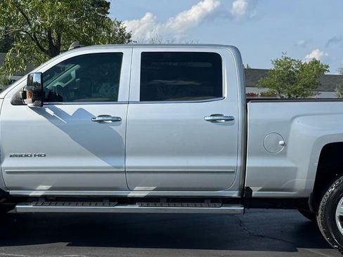 Used 2019 Chevrolet Silverado 2500 LTZ w/ Duramax Plus Package AWD/4WD image 2