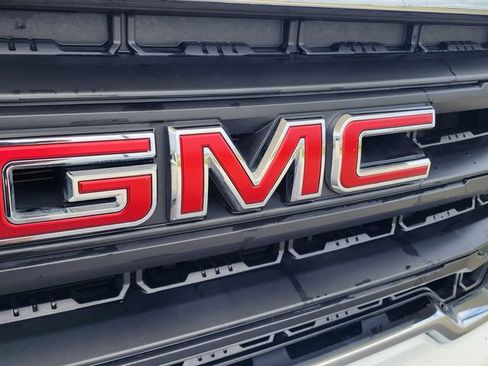 Used 2020 GMC Sierra 1500 2WD Crew Cab w/ Sierra Value Package image 16