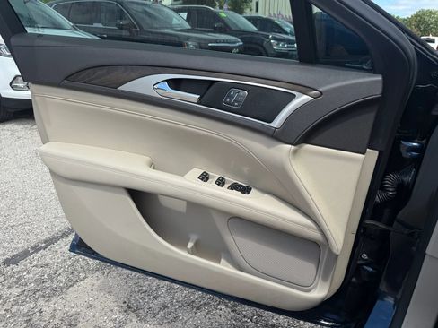 Used 2017 Lincoln MKZ Select FWD image 22