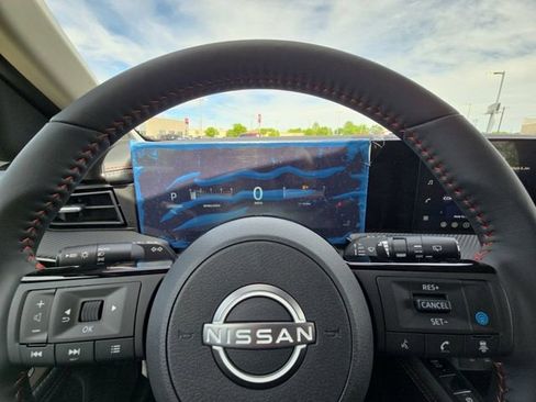 New 2026 Nissan Kicks SR FWD image 25