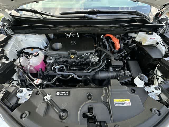 Used 2025 Toyota Sienna LE AWD/4WD image 28