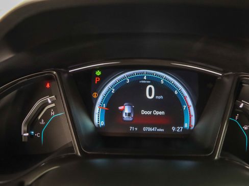 Used 2018 Honda Civic EX image 15