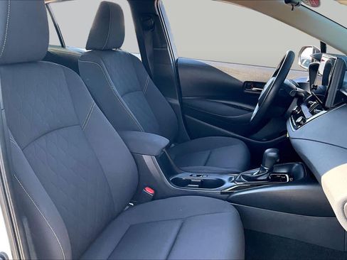 Certified 2025 Toyota Corolla LE FWD image 8