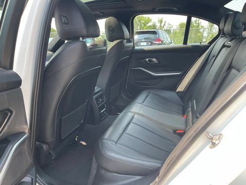 Used 2019 BMW 330i xDrive Sedan w/ Convenience Package AWD/4WD image 11