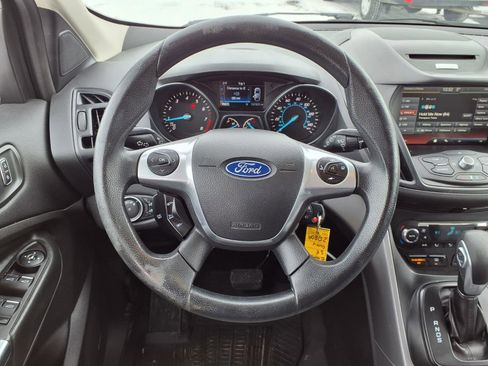 Used 2015 Ford Escape SE w/ Equipment Group 201A image 21