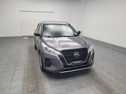 Used 2023 Nissan Kicks S FWD image 14
