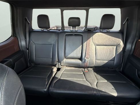 Used 2022 Ford F150 Lariat AWD/4WD image 30