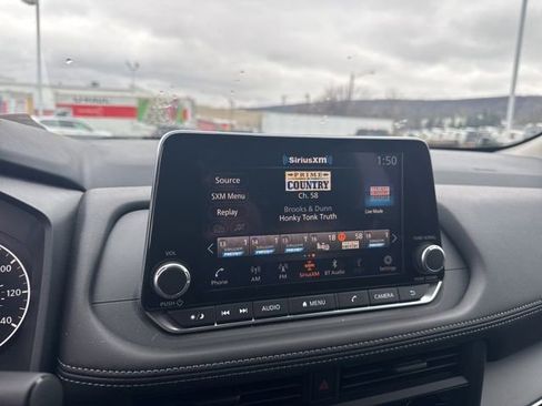 Certified 2024 Nissan Rogue S image 13