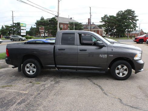 Used 2019 RAM 1500 Express AWD/4WD image 4