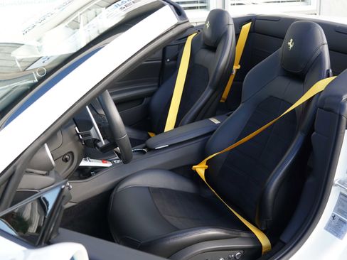 Used 2017 Ferrari California T image 46