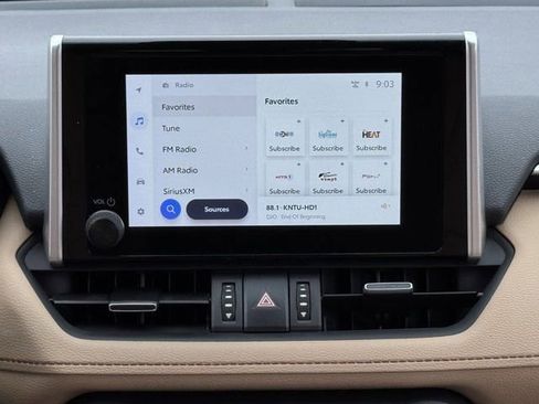 Used 2025 Toyota RAV4 XLE Premium image 17