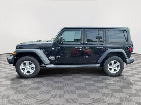 Used 2018 Jeep Wrangler Unlimited Sport S AWD/4WD image 2