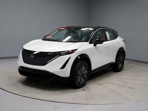 Certified 2023 Nissan Ariya FWD image 11