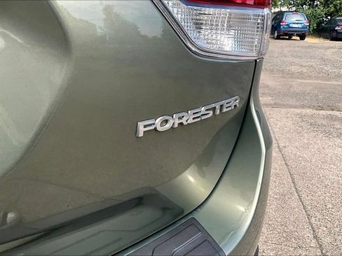 Used 2019 Subaru Forester Premium w/ All-Weather Package AWD/4WD image 11