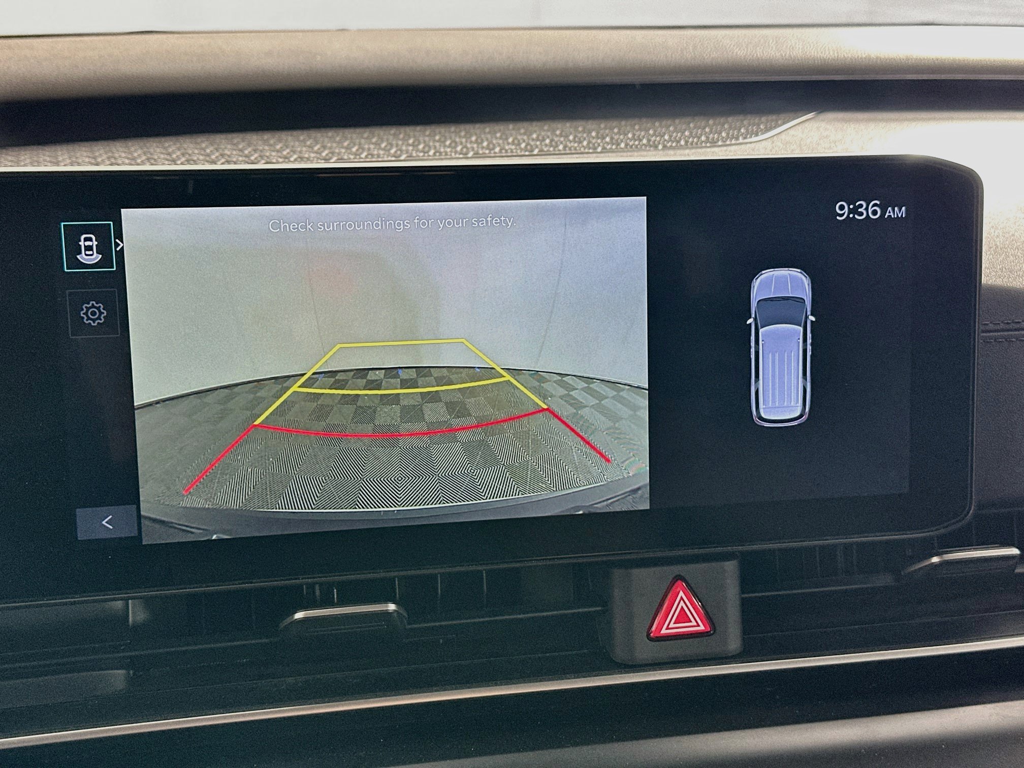 Used 2025 Kia Carnival FWD image 23