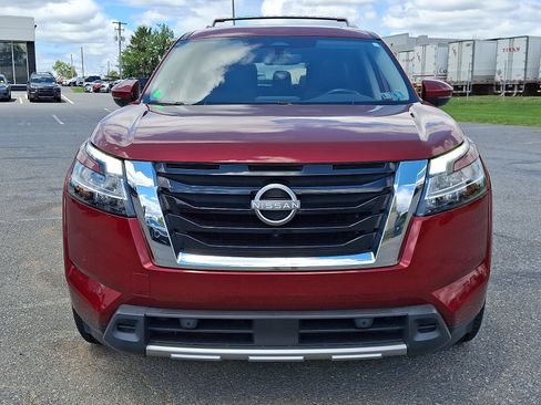 Used 2024 Nissan Pathfinder SL w/ SL Premium Package AWD/4WD image 2