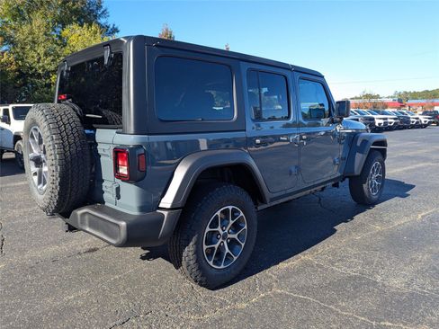 New 2026 Jeep Wrangler Unlimited Sport AWD/4WD image 5