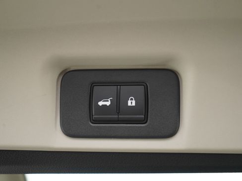 Used 2023 Nissan Ariya EVOLVE+ e-4ORCE image 19