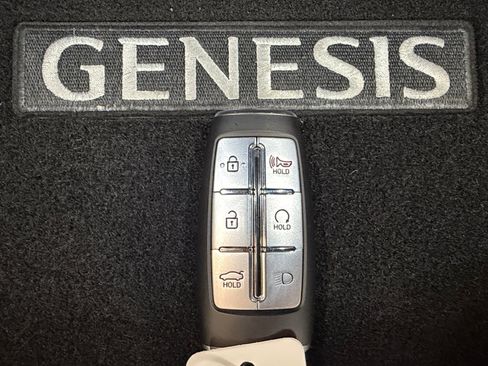 Used 2023 Genesis G70 2.0T w/ Sport Prestige Package image 33