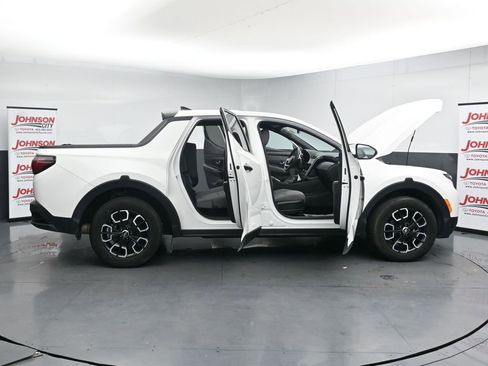 Used 2023 Hyundai Santa Cruz SEL FWD image 41