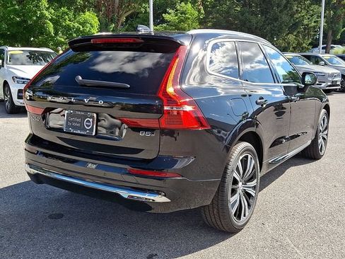 Certified 2023 Volvo XC60 B5 Plus w/ Climate Package AWD/4WD image 6