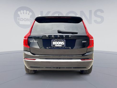 Used 2023 Volvo XC90 B5 Plus w/ Protection Package Premier AWD/4WD image 5