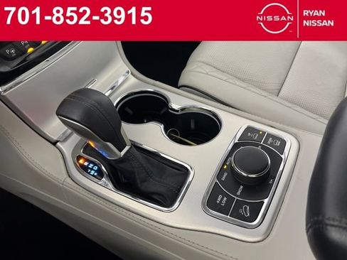 Used 2021 Jeep Grand Cherokee Summit image 22