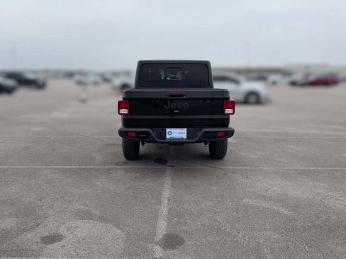 New 2026 Jeep Gladiator Sport image 10