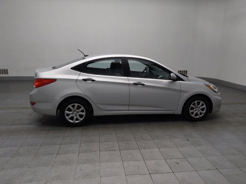 Used 2014 Hyundai Accent GLS image 10