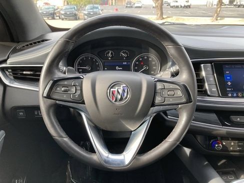 Used 2023 Buick Enclave Essence w/ Sport Touring Edition image 17