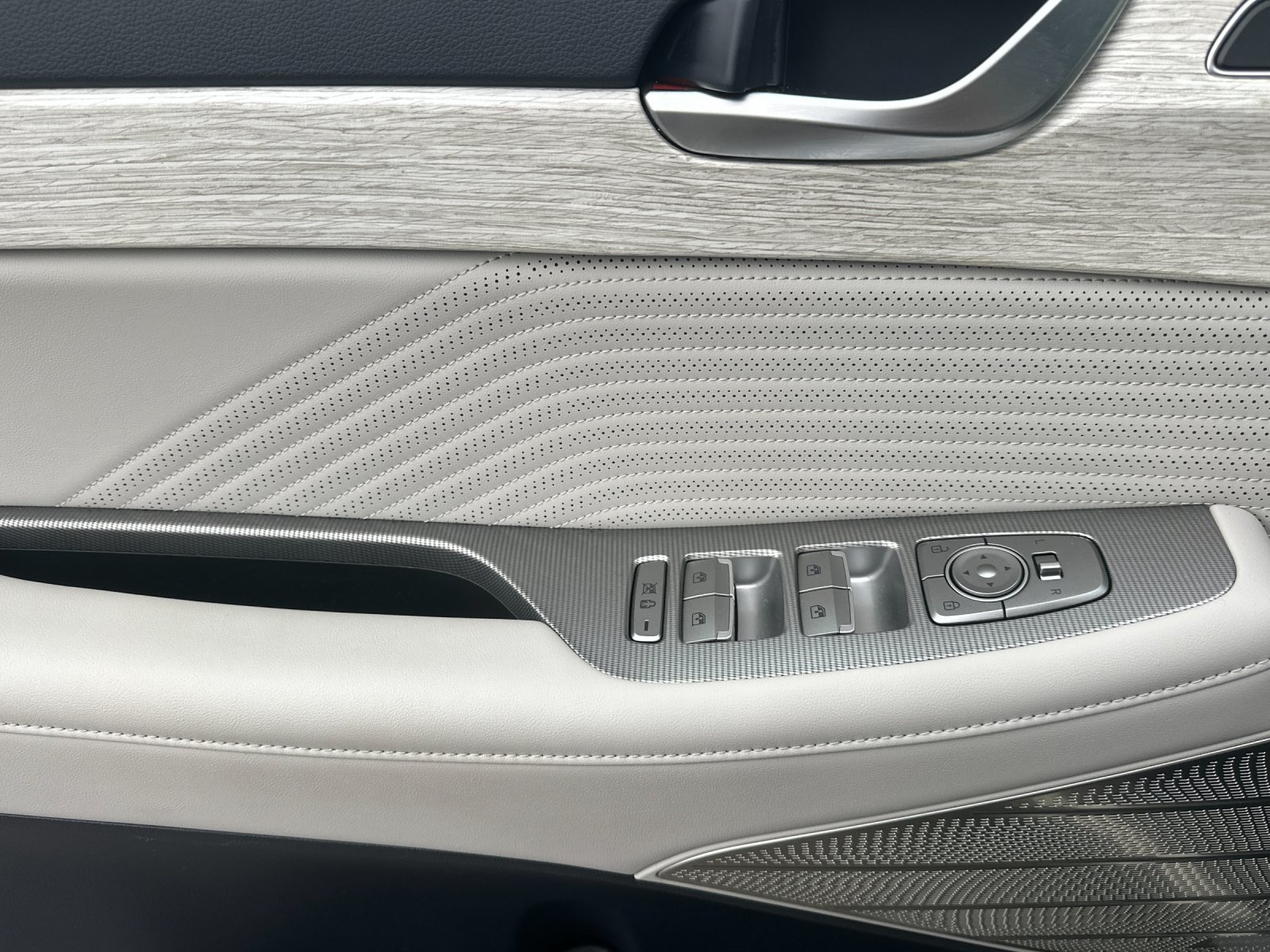 Used 2024 Hyundai Palisade Calligraphy FWD image 11