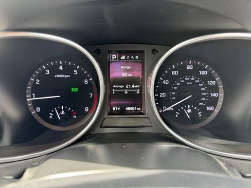 Used 2018 Hyundai Santa Fe Sport 2.0T AWD/4WD image 31
