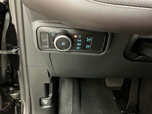 Used 2025 Ford Explorer Platinum RWD image 23