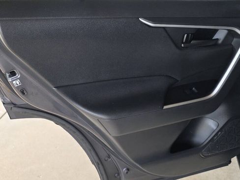 Used 2020 Toyota RAV4 LE w/ Carpet Mat Package FWD image 16