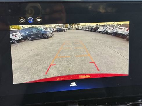 New 2026 Chevrolet Equinox LT image 16