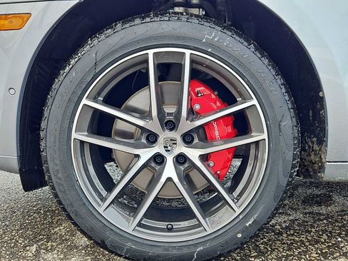 New 2026 Porsche Macan S image 3