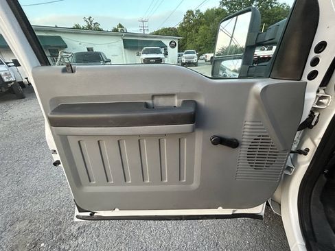 Used 2012 Ford F550 4x4 SuperCab Super Duty w/ XL Value Pkg image 20