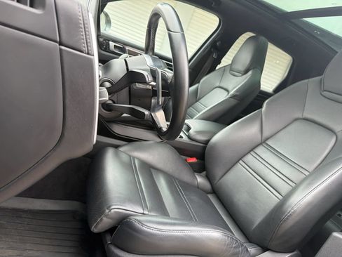 Certified 2021 Porsche Cayenne GTS AWD/4WD image 19