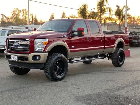 Used 2014 Ford F350 King Ranch w/ King Ranch w/Chrome Package image 8