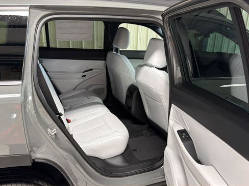 New 2026 Jeep Cherokee Limited AWD/4WD image 10