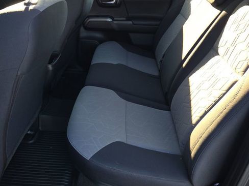 Used 2023 Toyota Tacoma TRD Off-Road image 16