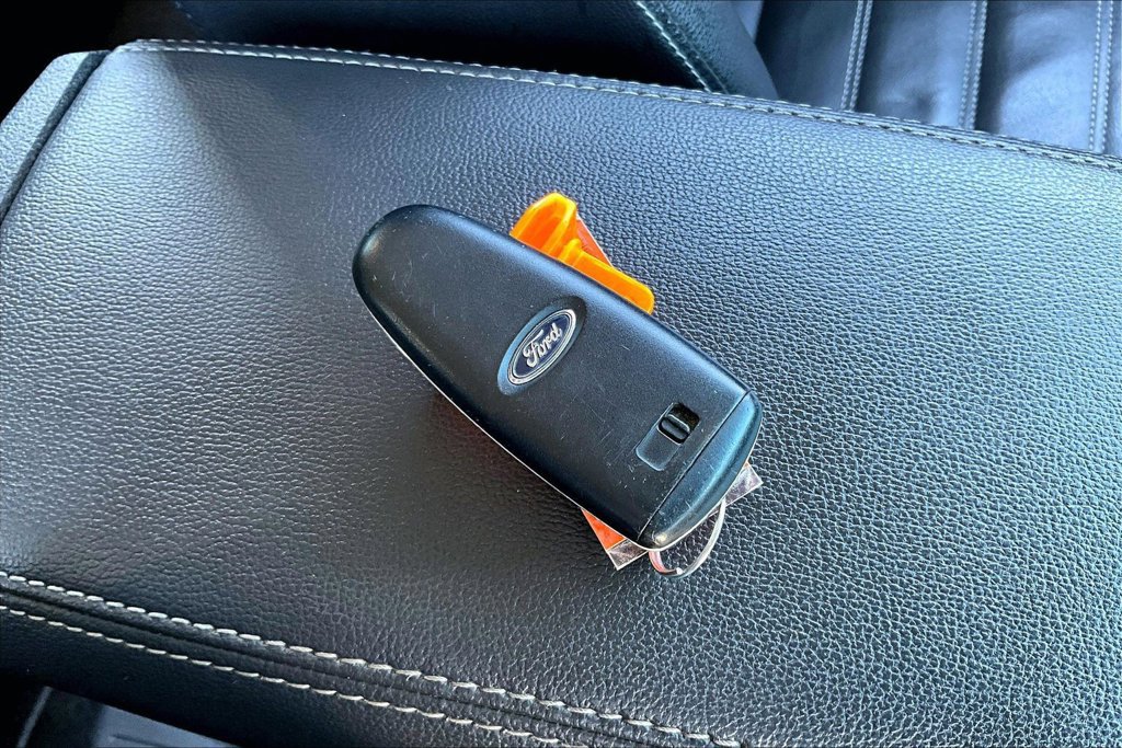 Used 2018 Ford Escape Titanium AWD/4WD image 11