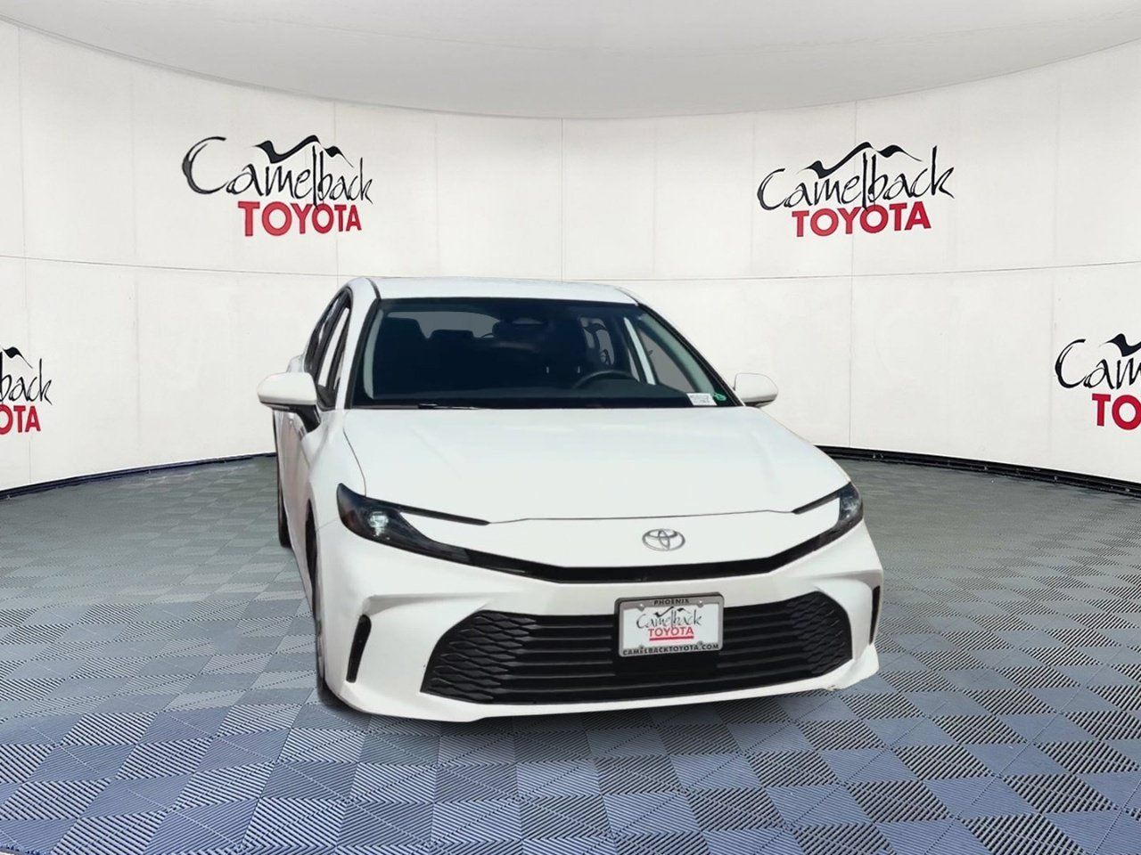 Used 2025 Toyota Camry LE FWD image 6