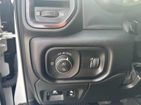 Used 2023 RAM 1500 Big Horn AWD/4WD image 29