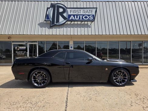 Used 2023 Dodge Challenger R/T Scat Pack w/ Plus Package RWD image 9