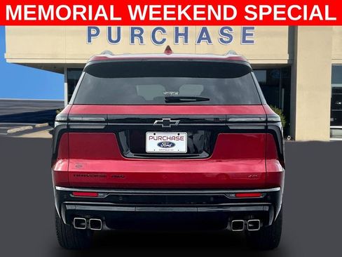 Used 2024 Chevrolet Traverse RS AWD/4WD image 5